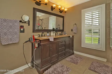 6042 Newbury Circle Melbourne FL 32940