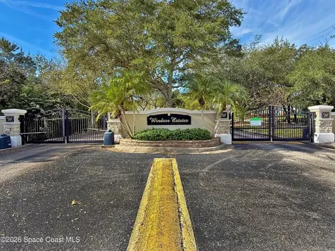 6042 Newbury Circle Melbourne FL 32940