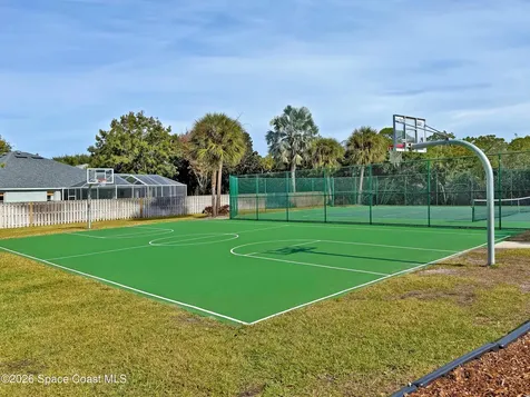 6042 Newbury Circle Melbourne FL 32940