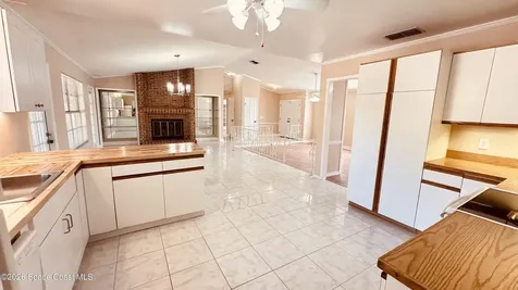 301 Nesbitt Street NE Palm Bay FL 32907