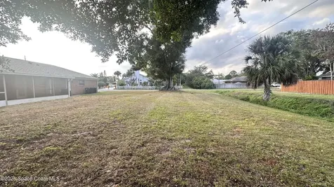 301 Nesbitt Street NE Palm Bay FL 32907