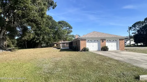 301 Nesbitt Street NE Palm Bay FL 32907