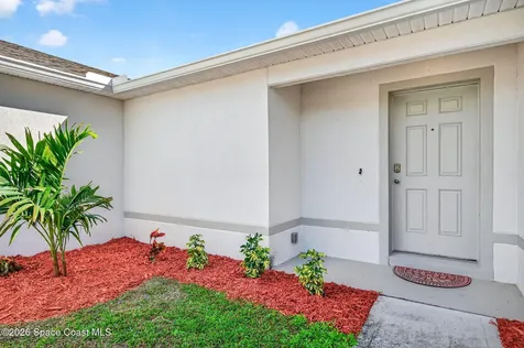 1864 Red Bud Circle NW Palm Bay FL 32909
