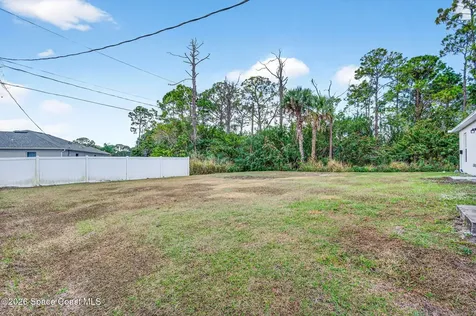 1864 Red Bud Circle NW Palm Bay FL 32909