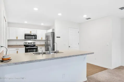 1864 Red Bud Circle NW Palm Bay FL 32909
