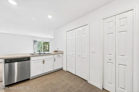 1864 Red Bud Circle NW Palm Bay FL 32909