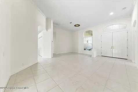 327 Southampton Drive Indialantic FL 32903