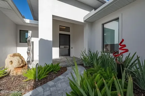 11 Bayshore Court Rockledge FL 32955