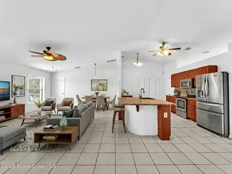 507 Fitzsimmons Street SW Palm Bay FL 32908