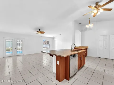 507 Fitzsimmons Street SW Palm Bay FL 32908