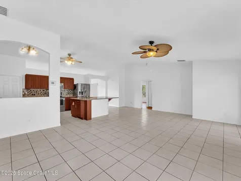 507 Fitzsimmons Street SW Palm Bay FL 32908