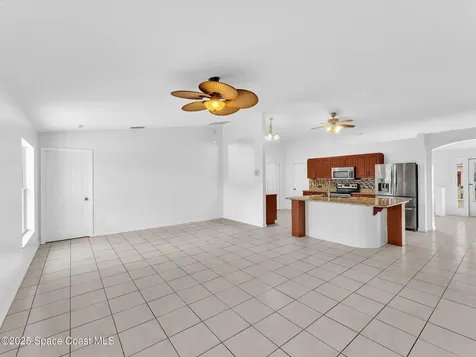 507 Fitzsimmons Street SW Palm Bay FL 32908