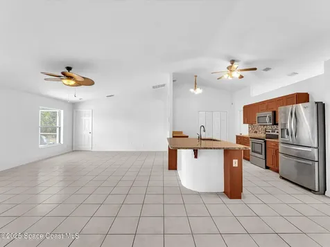 507 Fitzsimmons Street SW Palm Bay FL 32908
