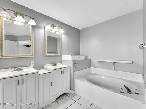 507 Fitzsimmons Street SW Palm Bay FL 32908