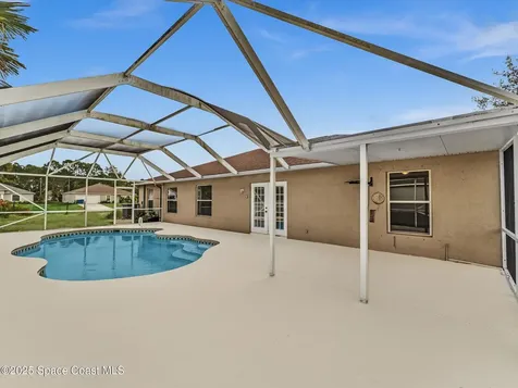507 Fitzsimmons Street SW Palm Bay FL 32908