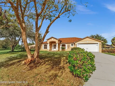 507 Fitzsimmons Street SW Palm Bay FL 32908