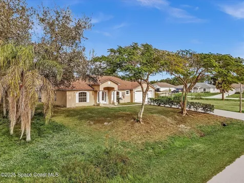 507 Fitzsimmons Street SW Palm Bay FL 32908