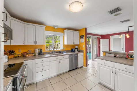 409 Lynn Avenue Melbourne FL 32935