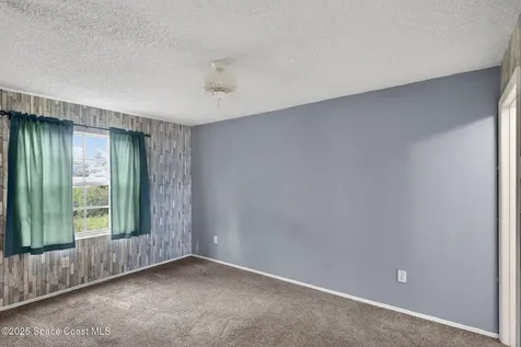 1924 Sugarberry Court NE Palm Bay FL 32905
