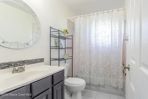 970 Tahiti Avenue SE Palm Bay FL 32909