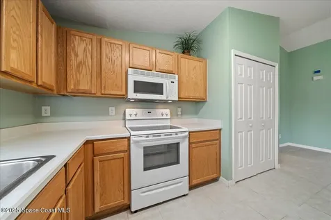 433 Haleybury Street SW Palm Bay FL 32908