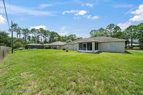 433 Haleybury Street SW Palm Bay FL 32908