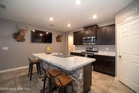 583 Octavius Road SW Palm Bay FL 32908
