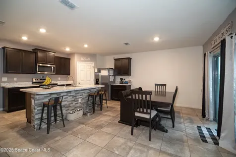 583 Octavius Road SW Palm Bay FL 32908