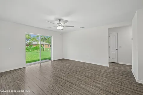 526 Black Horse Street SE Palm Bay FL 32909