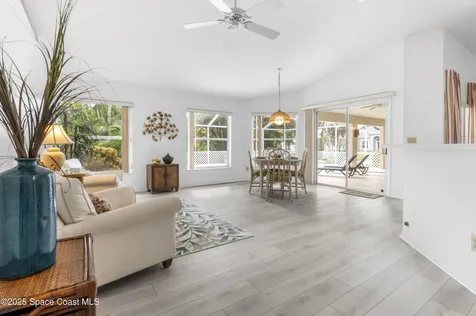 5155 3rd Manor Vero Beach FL 32968