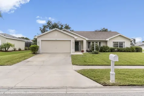 5155 3rd Manor Vero Beach FL 32968