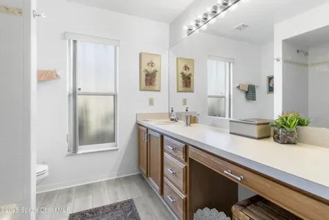 5155 3rd Manor Vero Beach FL 32968