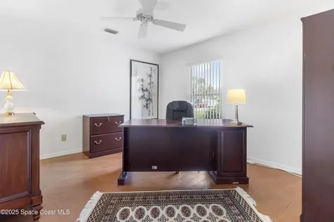 5155 3rd Manor Vero Beach FL 32968