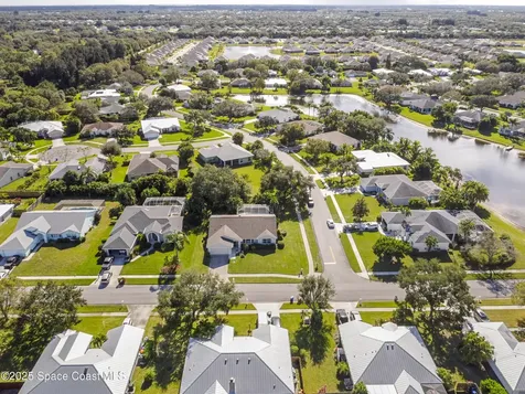 5155 3rd Manor Vero Beach FL 32968