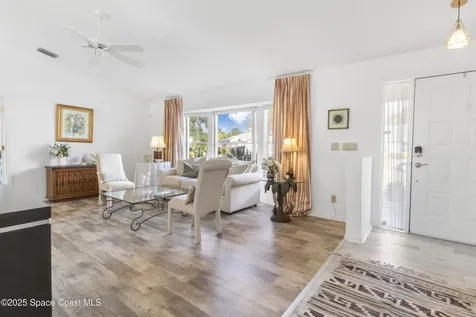 5155 3rd Manor Vero Beach FL 32968