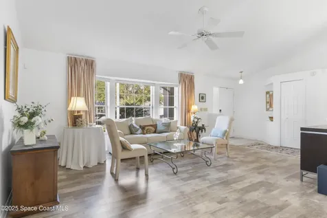 5155 3rd Manor Vero Beach FL 32968