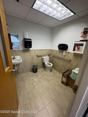 7341 Office Park Place Melbourne FL 32940