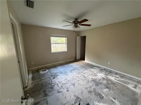 2526 4th Street Vero Beach FL 32968