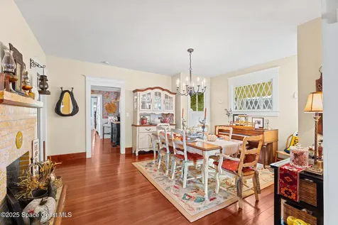 27 Barton Avenue Rockledge FL 32955