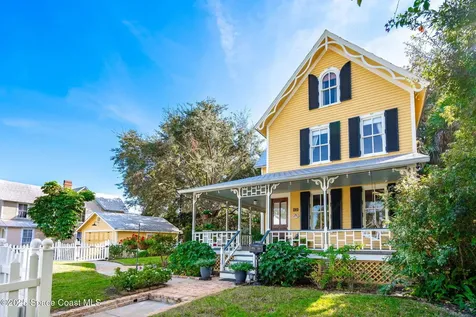 27 Barton Avenue Rockledge FL 32955
