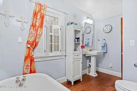 27 Barton Avenue Rockledge FL 32955