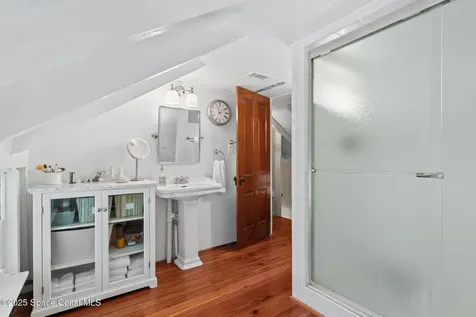 27 Barton Avenue Rockledge FL 32955