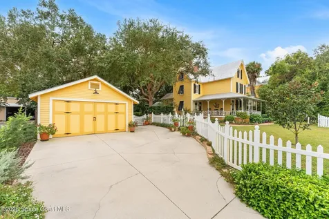 27 Barton Avenue Rockledge FL 32955