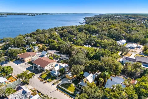 27 Barton Avenue Rockledge FL 32955