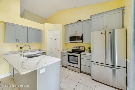 2898 Hagdom Avenue SE Palm Bay FL 32909