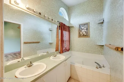 2898 Hagdom Avenue SE Palm Bay FL 32909