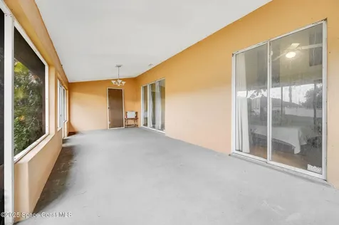 2898 Hagdom Avenue SE Palm Bay FL 32909