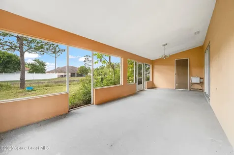 2898 Hagdom Avenue SE Palm Bay FL 32909