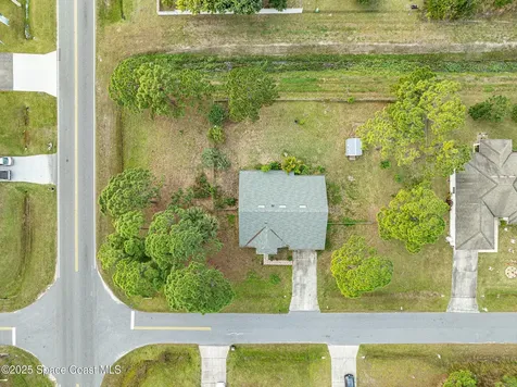 2898 Hagdom Avenue SE Palm Bay FL 32909