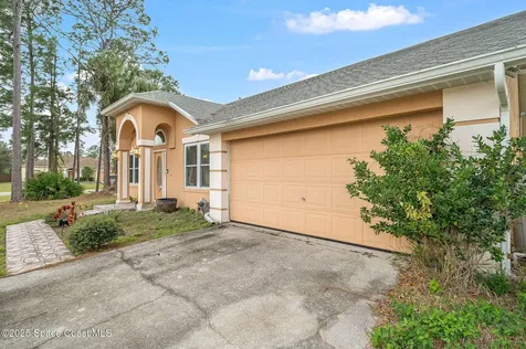 2898 Hagdom Avenue SE Palm Bay FL 32909